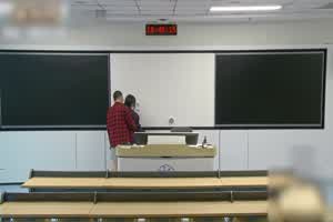 浙江大学北教4217班 情侣在教室做爱被教室监控拍下 监控下两人蹑手蹑脚的样子像你的第一次吗？  背景图片
