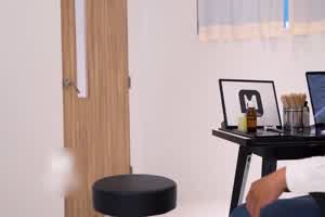 国产麻豆 夏晴子 性爱游戏选单 晴子护士篇  背景图片