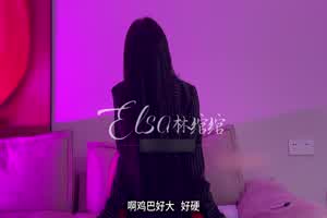 高价自购林绾绾-御姐范爆棚，穿着男友的衬衫被操，主动骑乘一直让用全力操她，特别会说骚话和扭屁股  背景图片