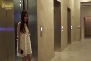 【原创】我的精东男友 偷偷在熟睡男友旁被操  背景图片