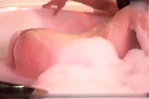 台湾丑男圆梦计画 成功破处  背景图片