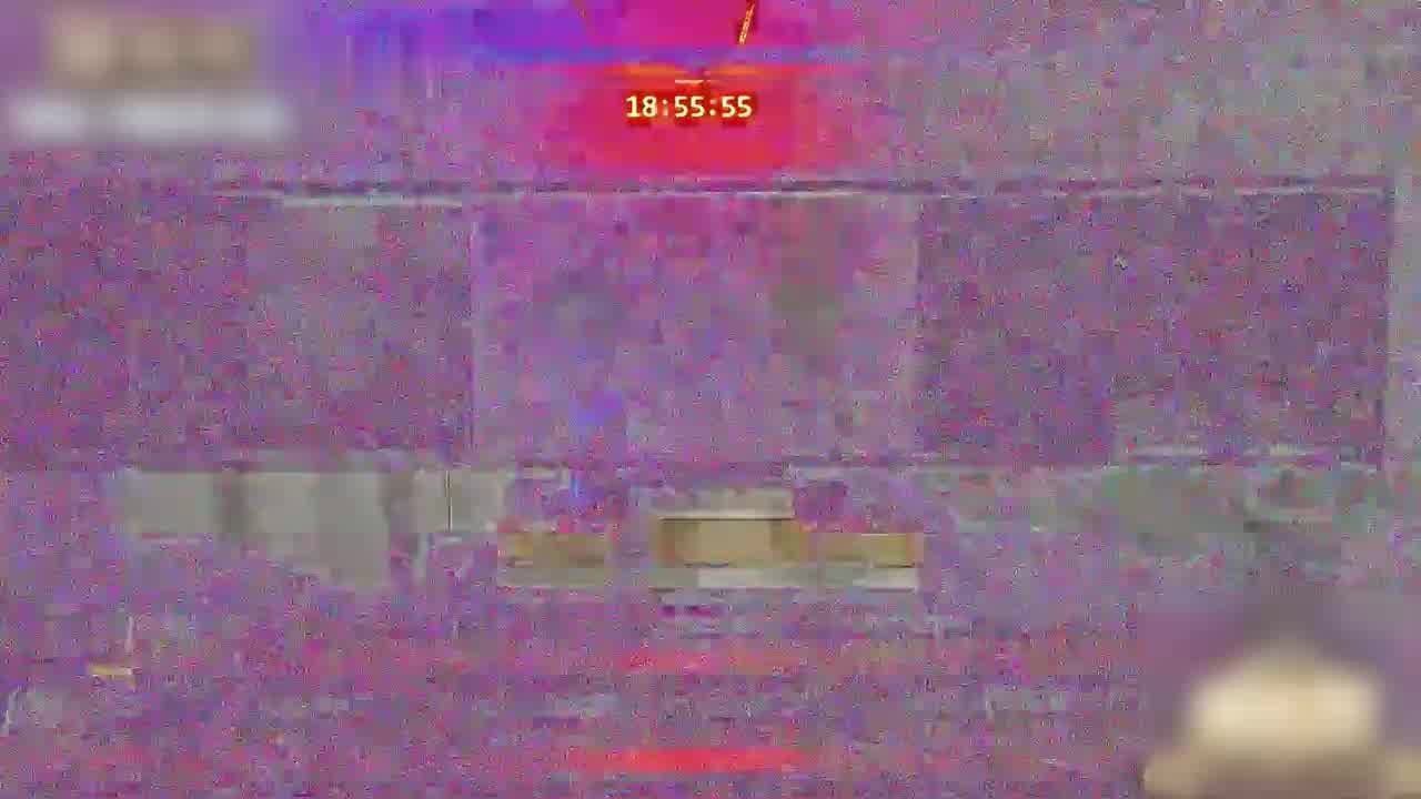  浙江大学北教4217班 情侣在教室做爱被教室监控拍下 监控下两人蹑手蹑脚的样子像你的第一次吗？ 的剧照1