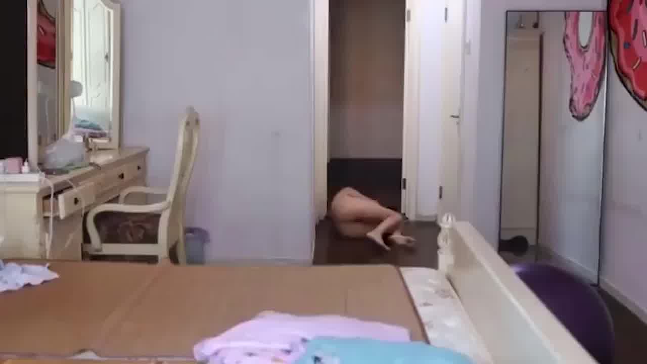  拔吊无情 外卖员精力旺盛强制性爱 的剧照9