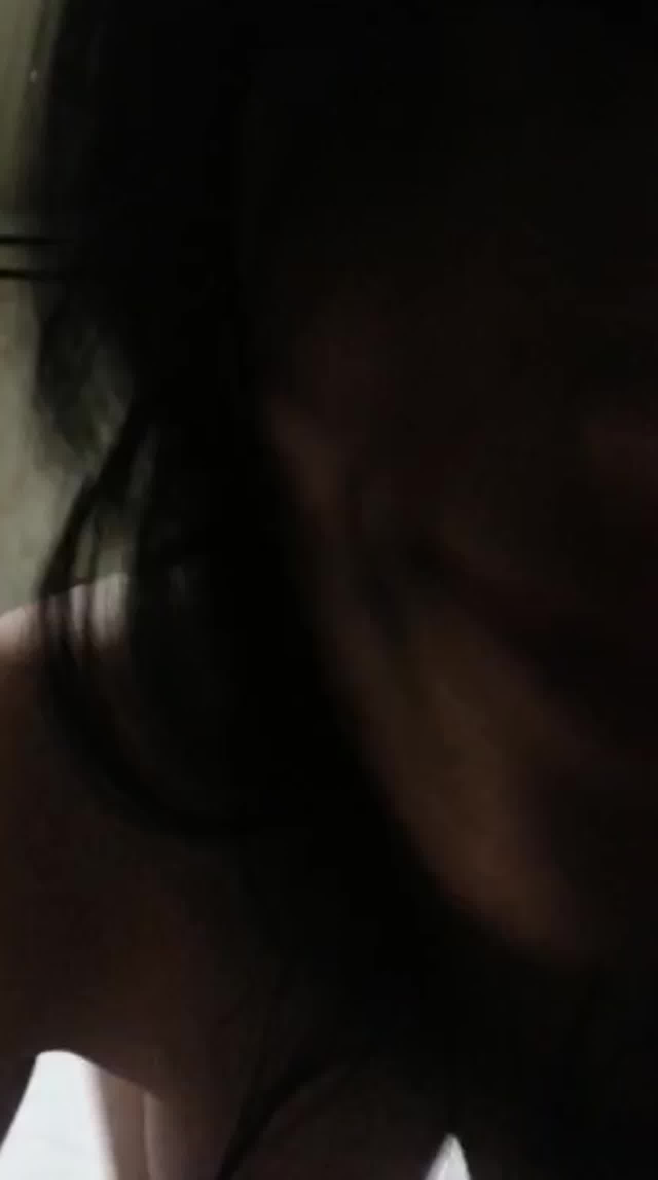  缺钱的肉感学生妹操起来就是爽 的剧照2