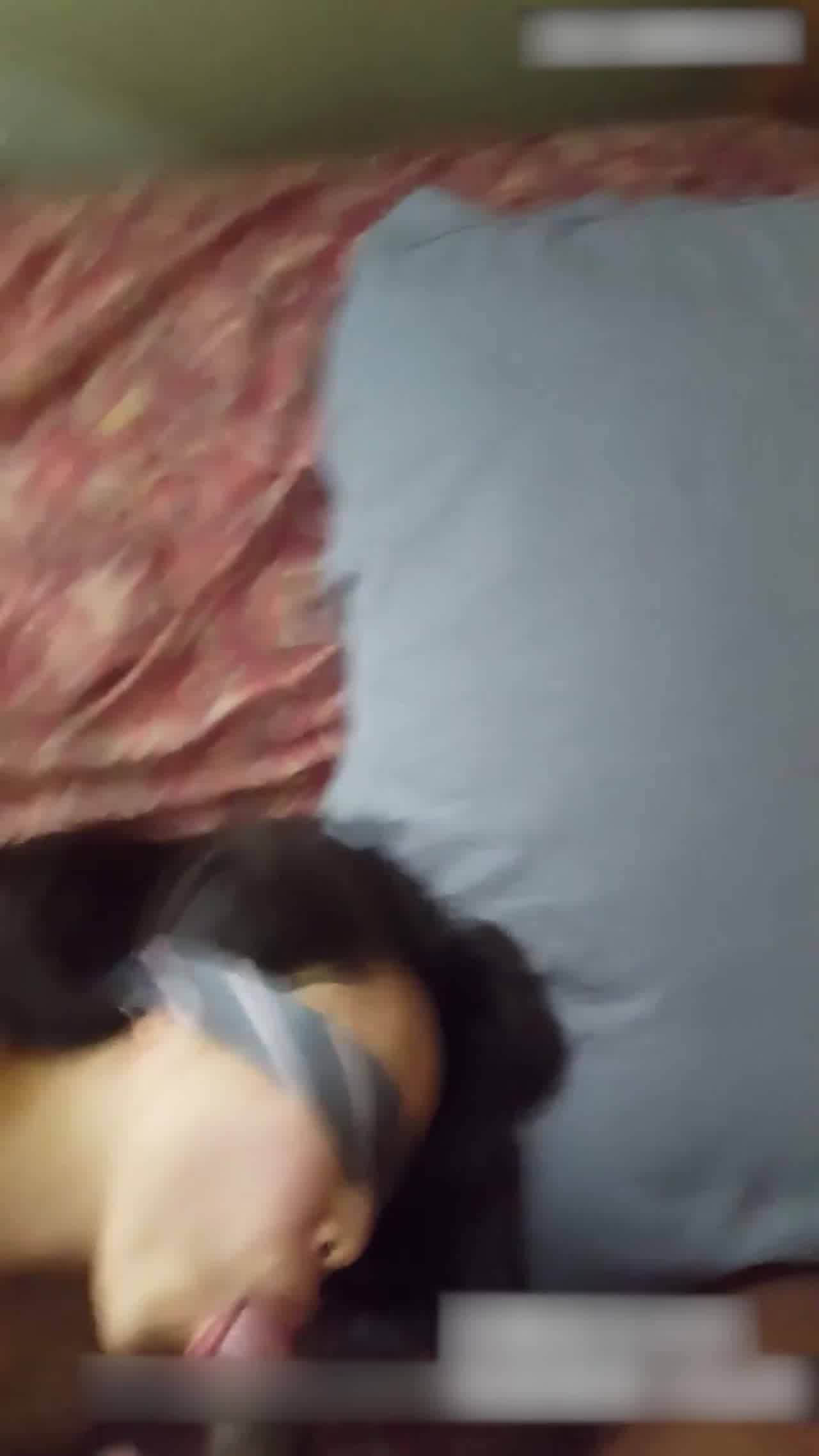  特大巧克力棒吞到底 的剧照2