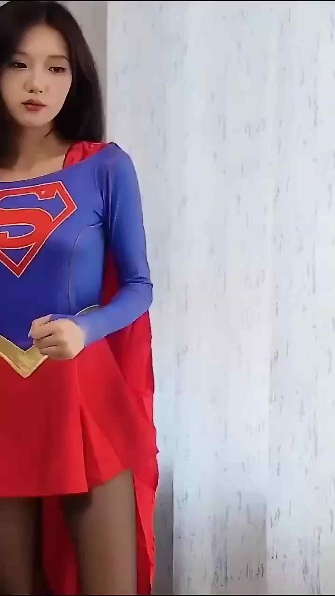  高颜质模特美女 惨遭强奸施暴狂啪啪～～ 的剧照10