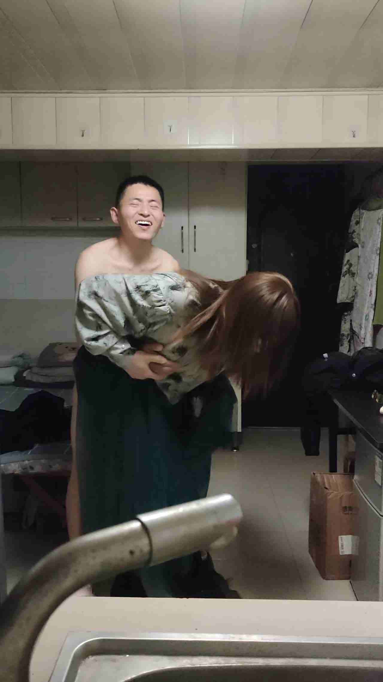  门事件 红姐视频合集 伪娘阿红玩直男系列完整版02 的剧照8