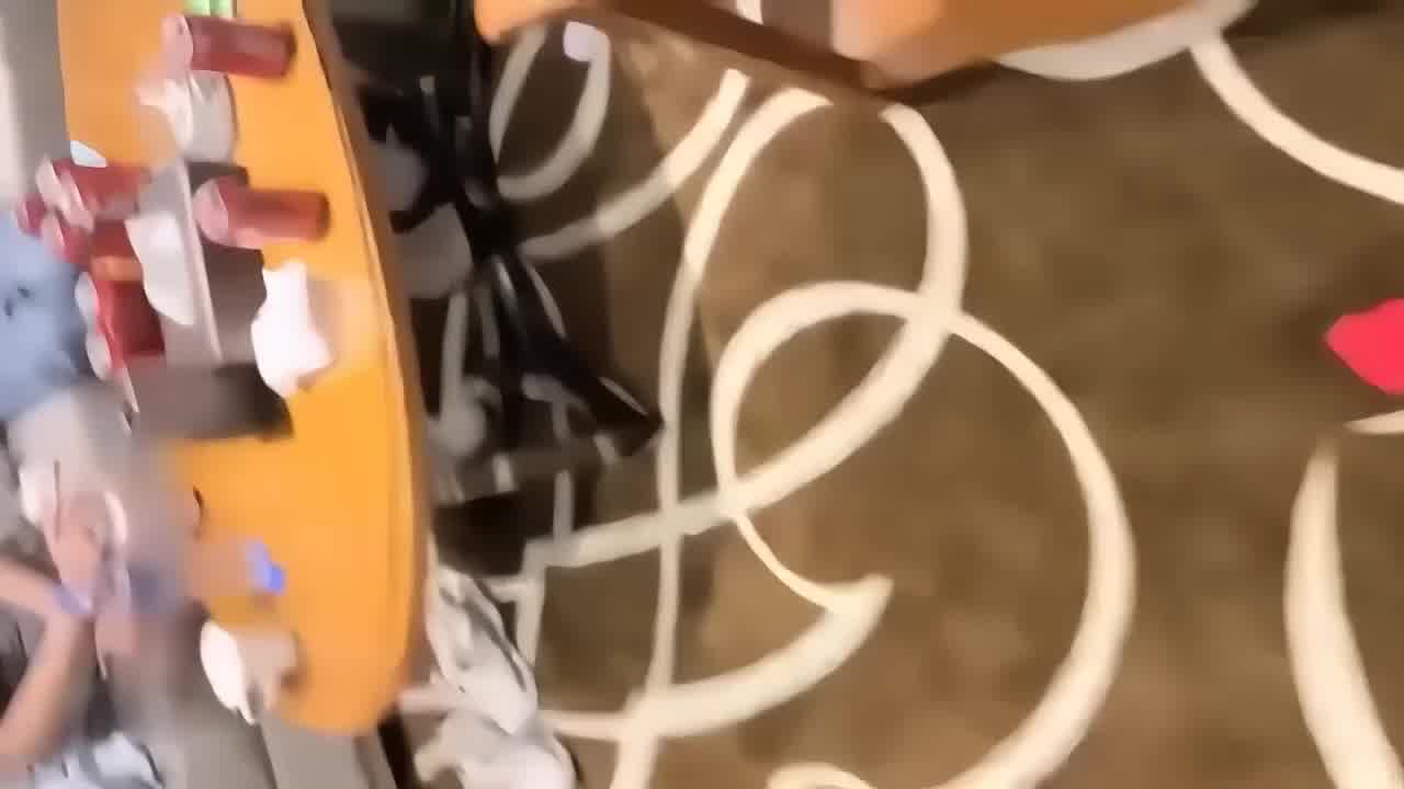  【收费】富二代包养三女，直播大秀大翘臀前戏充足撅这屁股拍对亮相 的剧照10