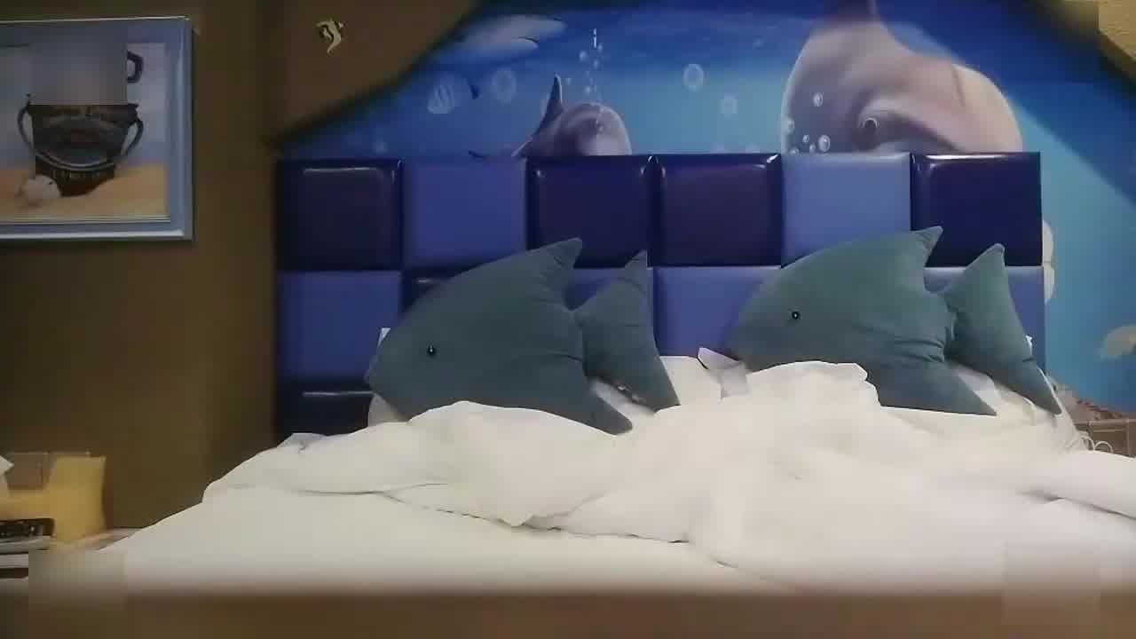  【黑丝熟女】调情鸳鸯浴69跳弹尖叫不停，‘’快点用力再快点‘’猛顶骚逼，受不了操的骚叫连连 的剧照2